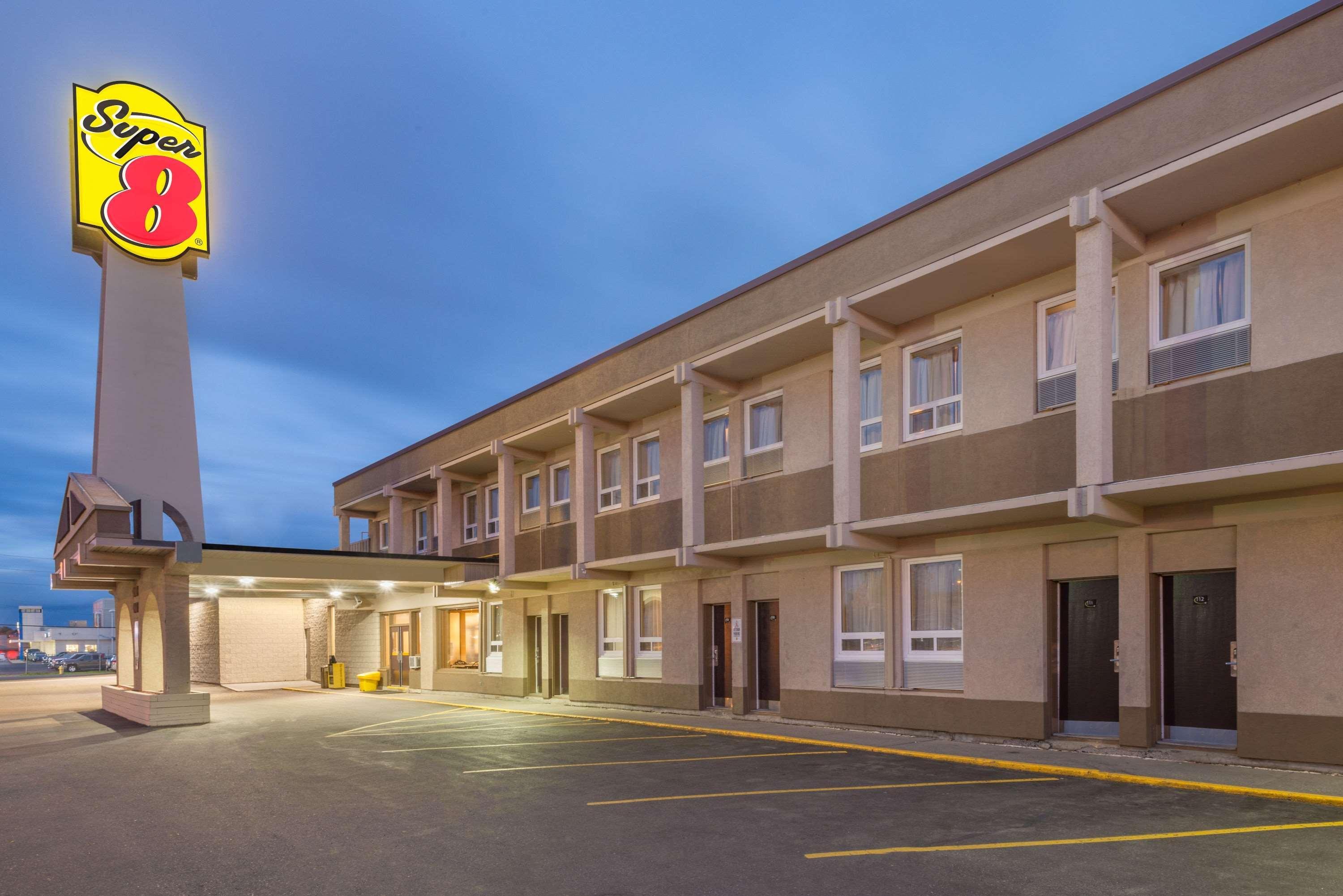 Super 8 By Wyndham Thunder Bay Motel Ngoại thất bức ảnh