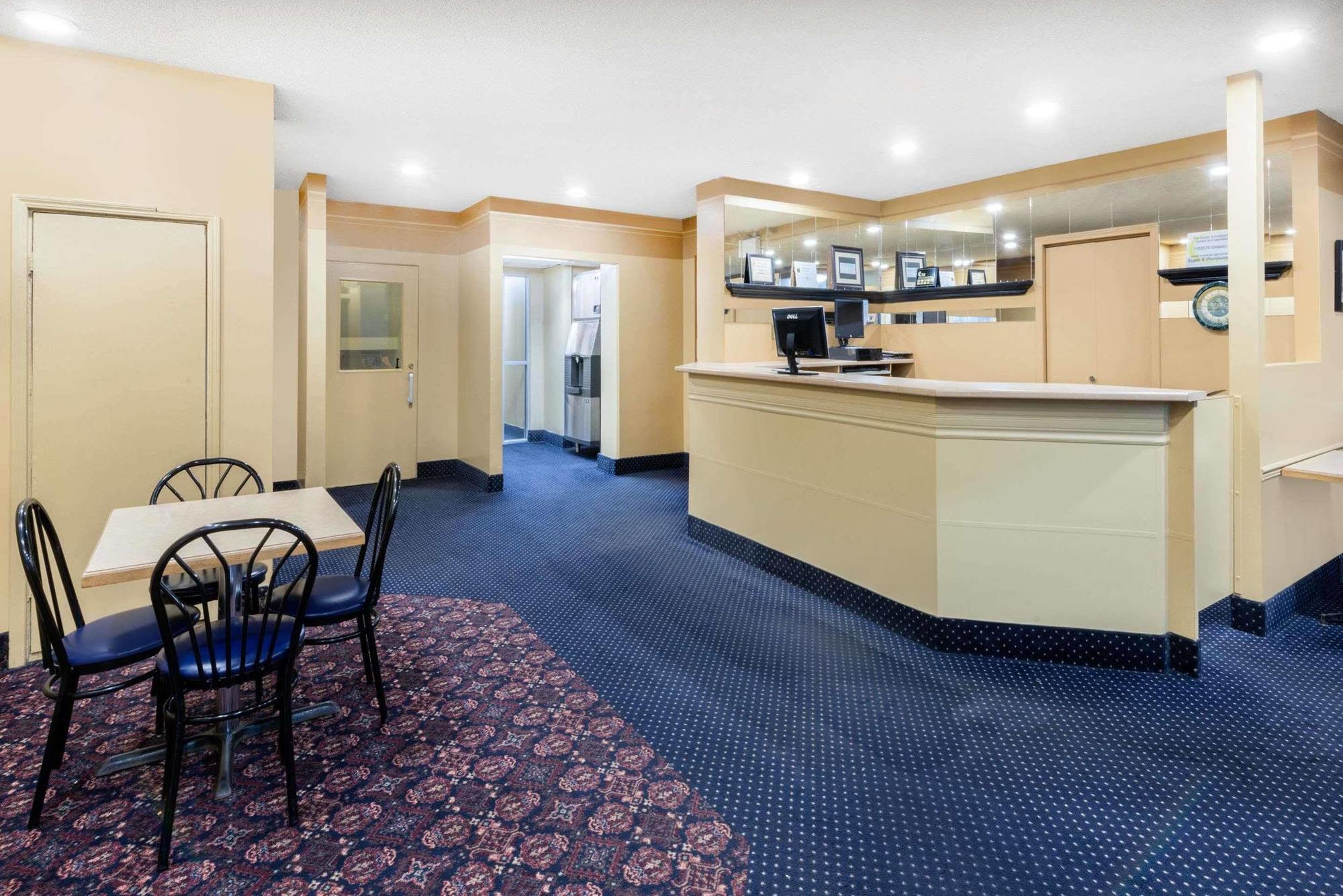 Super 8 By Wyndham Thunder Bay Motel Ngoại thất bức ảnh